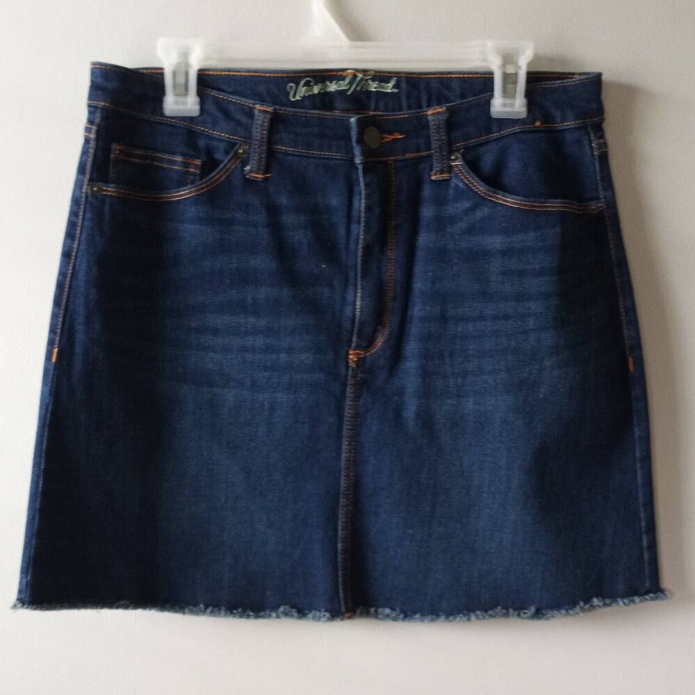 'Universal Thread' Demin raw hem Five pocket Denim Skirt Size 10 NWOT